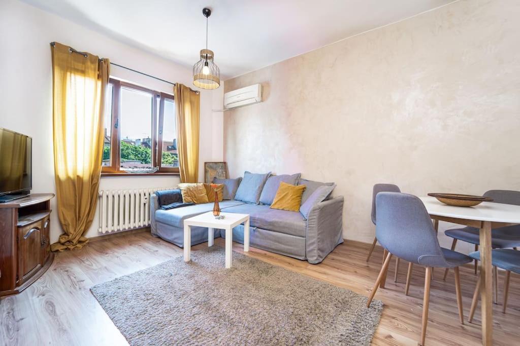 Central Apartment 2Bd Next To Vitosha Bul. صوفيا المظهر الخارجي الصورة