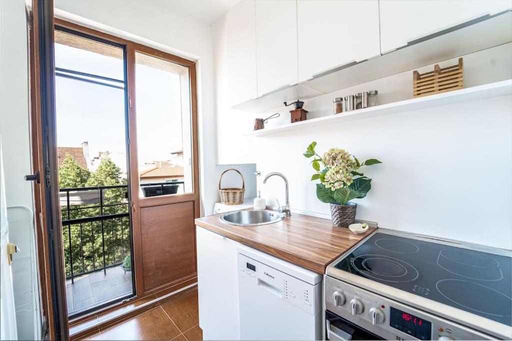Central Apartment 2Bd Next To Vitosha Bul. صوفيا المظهر الخارجي الصورة